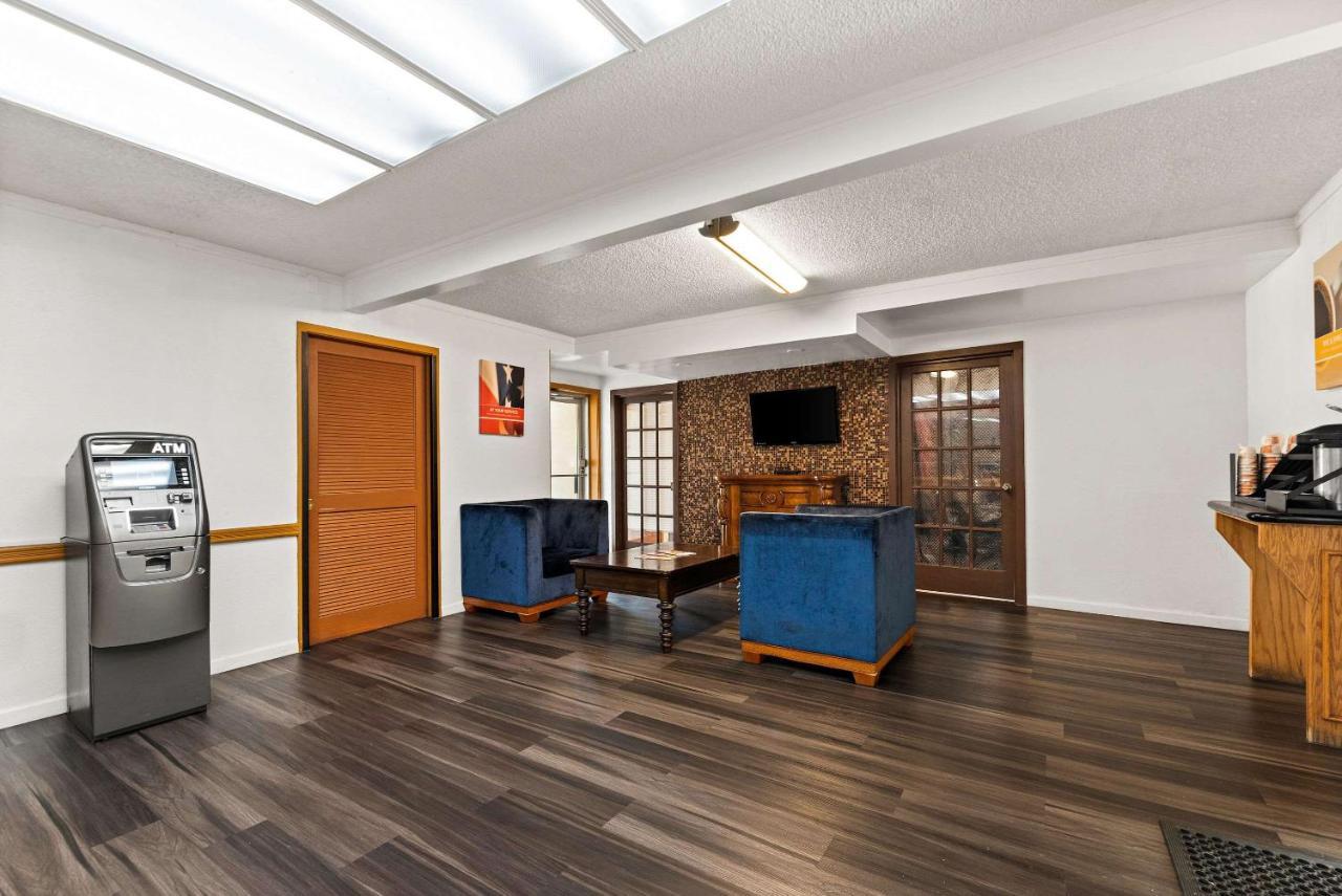 Rodeway Inn Brooklawn Εξωτερικό φωτογραφία