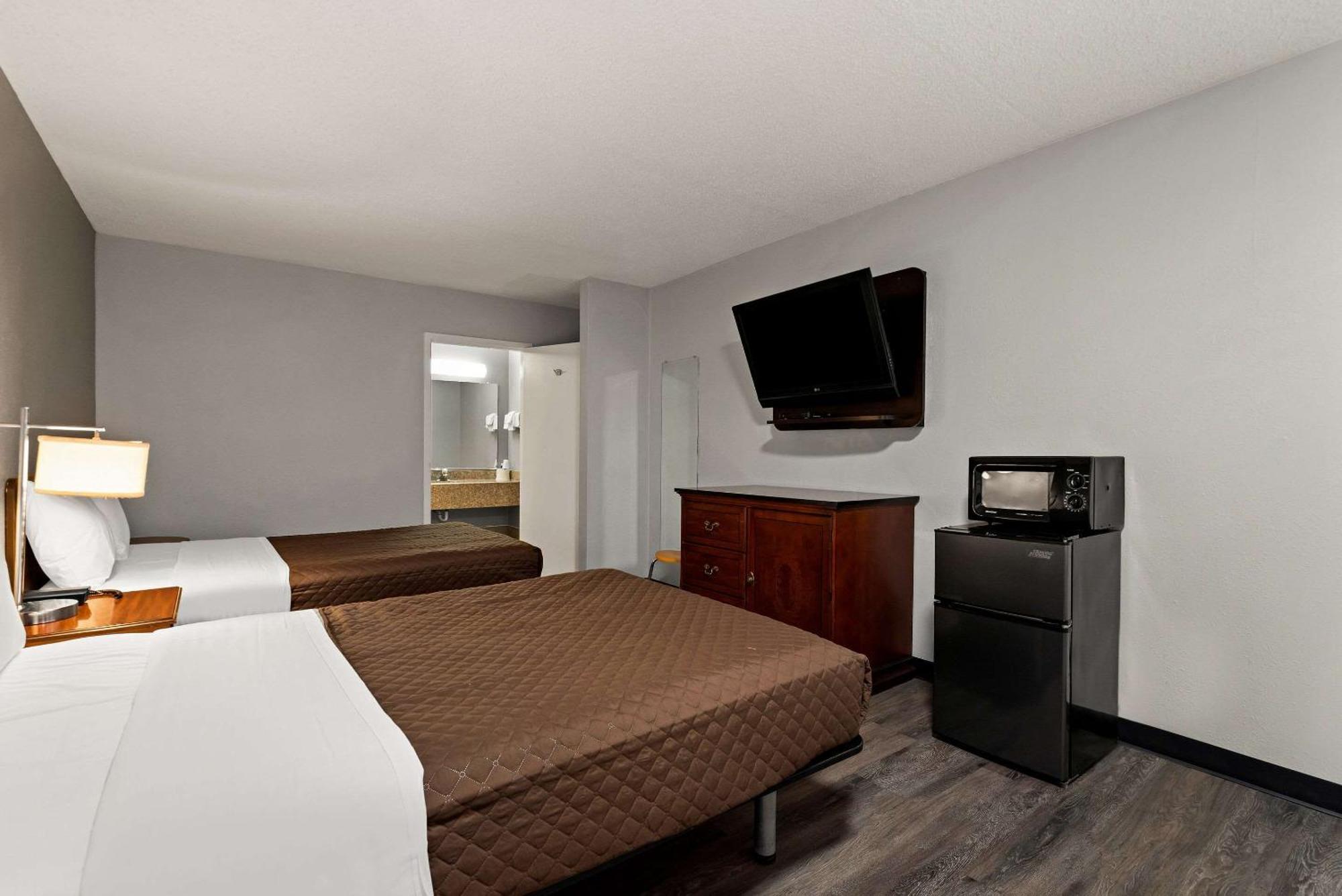 Rodeway Inn Brooklawn Εξωτερικό φωτογραφία